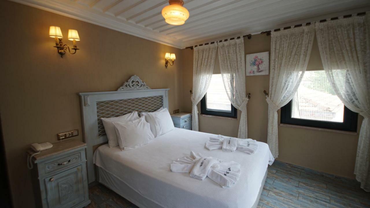 Fikretbey Konagi Hotel Ayvalik Bagian luar foto