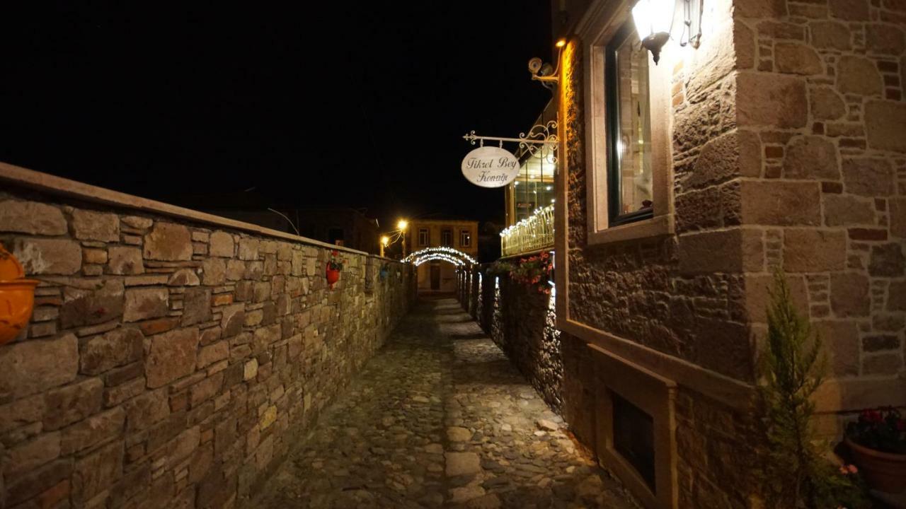 Fikretbey Konagi Hotel Ayvalik Bagian luar foto